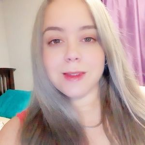 Meet your Posher, Evelyn